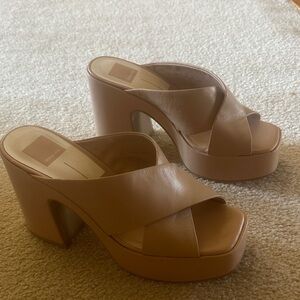 Dolce Vita Leather Tan Platform Cross-Over Mules